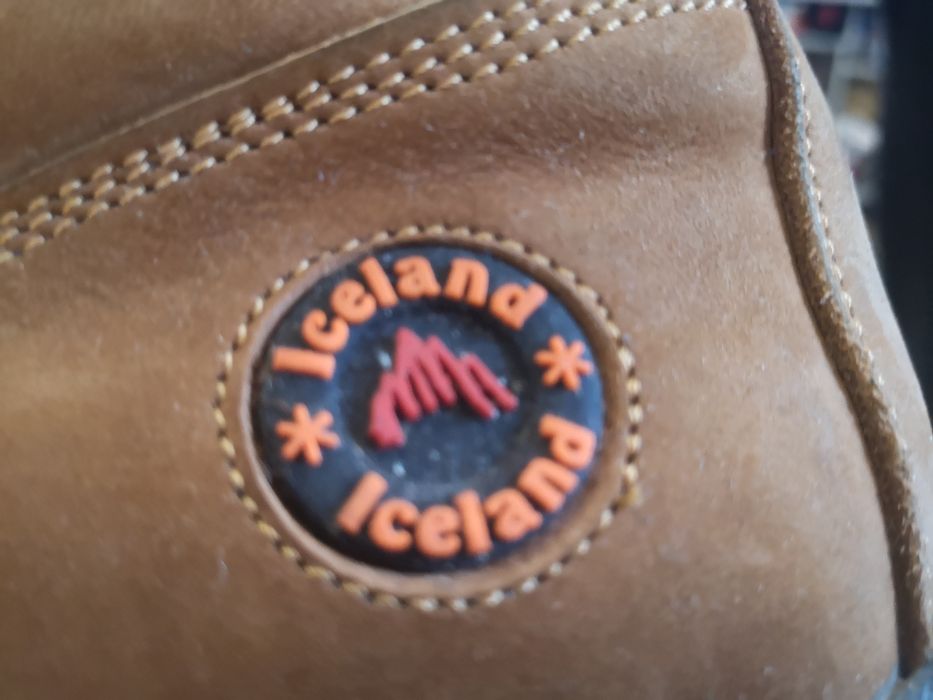 Ботинки фирминые зимние  кожа 40 размер