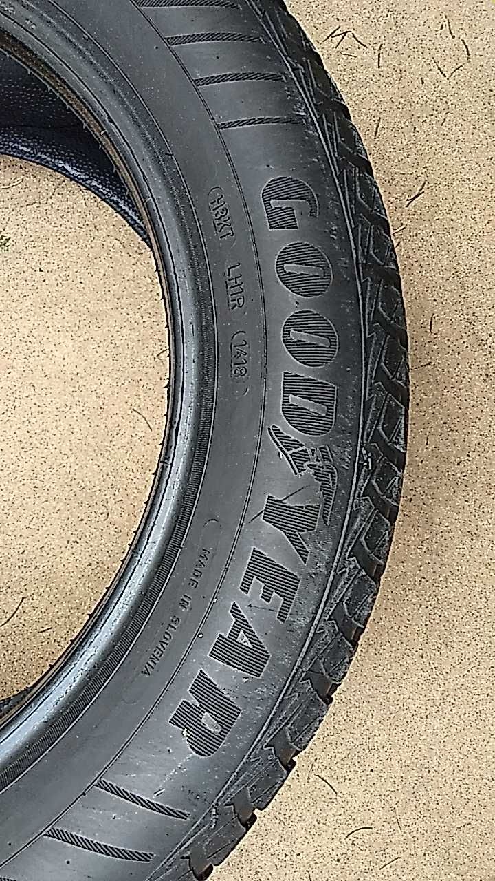 opona 1 szt.215/60/17 100 V Goodyear Vector Gen -2