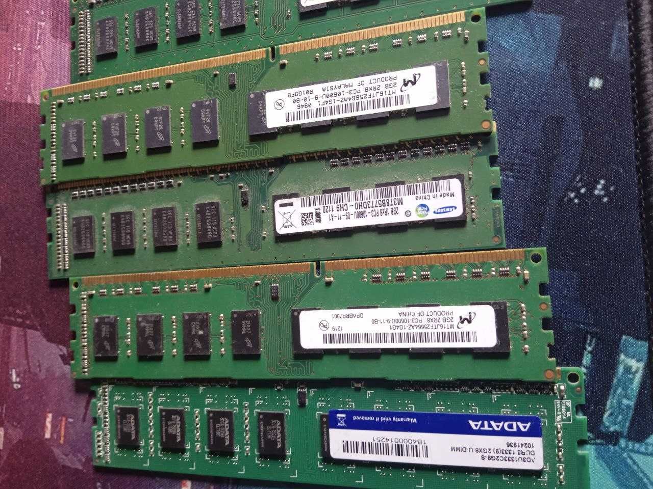оперативная память 2GB DDR3  1333MHz для ПК 6 планок 500гр