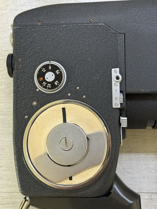 Canon C-8 GRIP (Super-8) - корпус/ ручка для кинокамеры