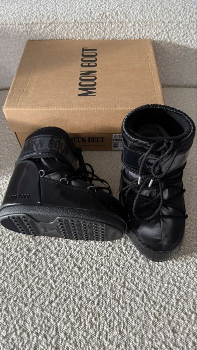 Нові оригінальні Moon Boot