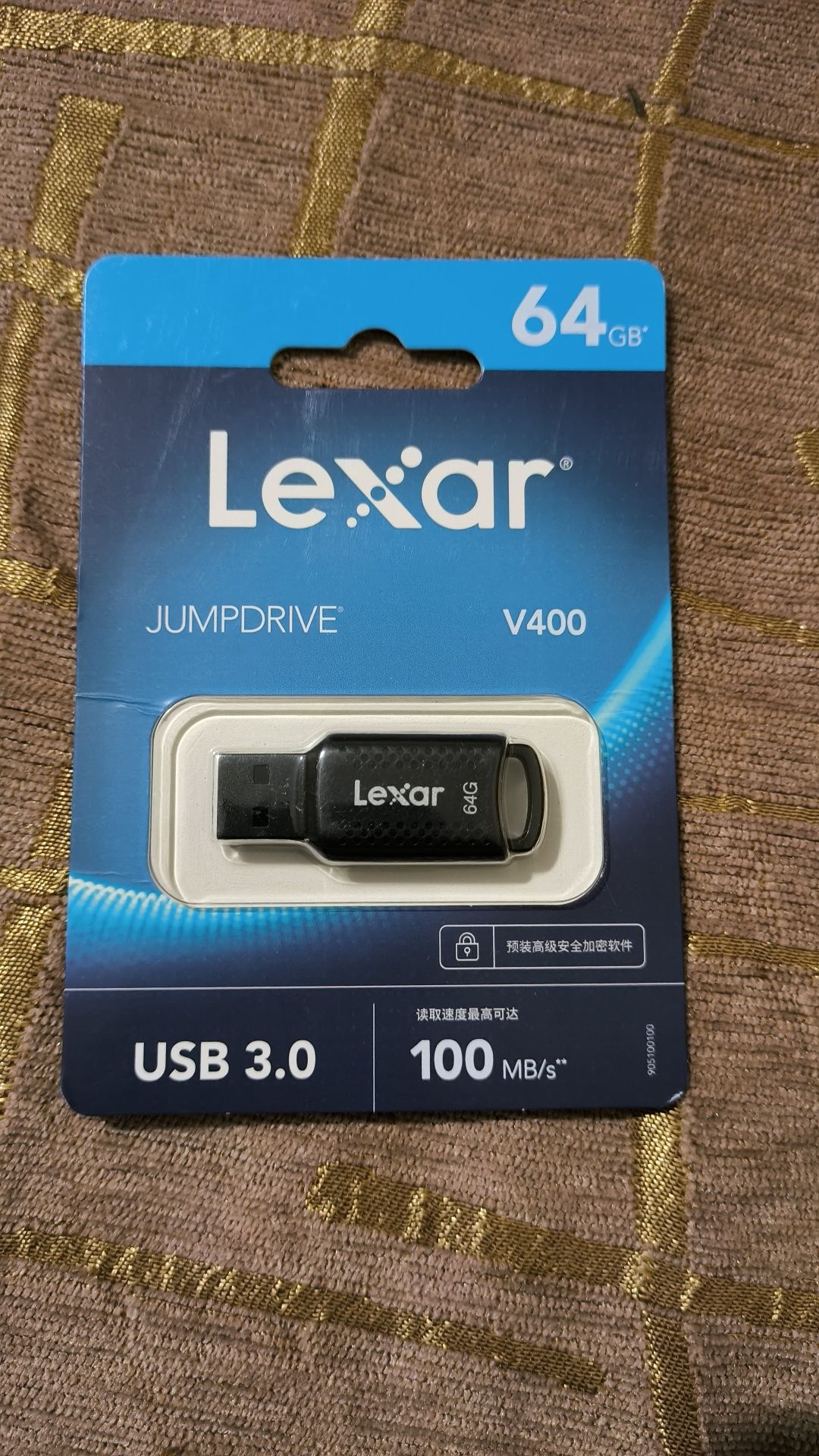 Продам недорого оригінальну флешку Lexar USB 3.0 на 64 ГБ