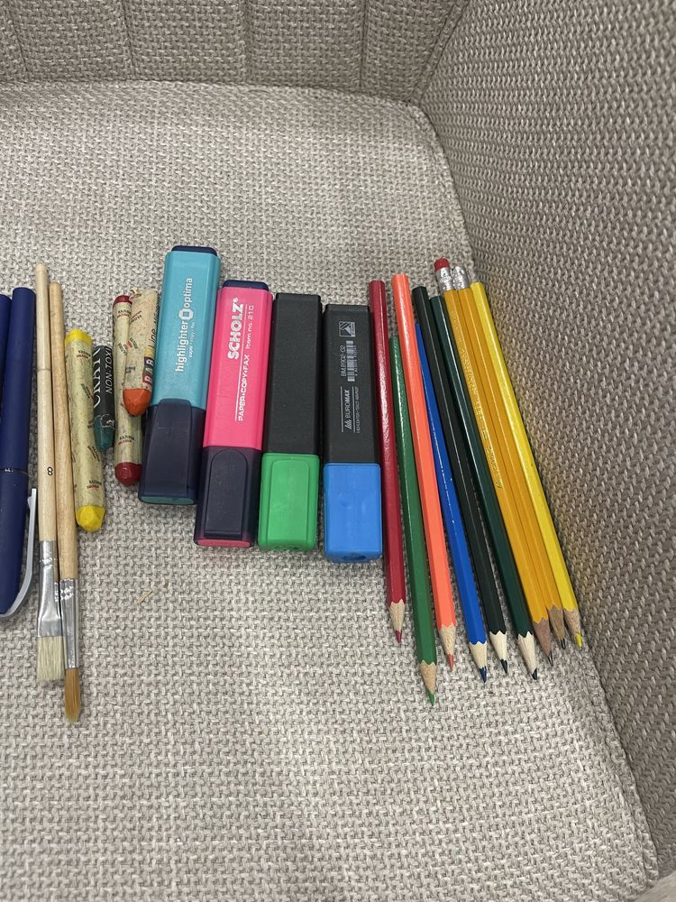 Набір канцтоварів, 30 одиниць, олівці, маркери, ручка