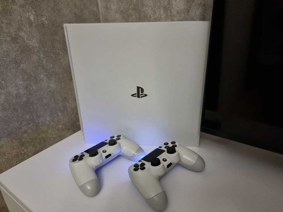 Playstation 4 pro 1 TB Б/У White (Біла) Рідка модель!
