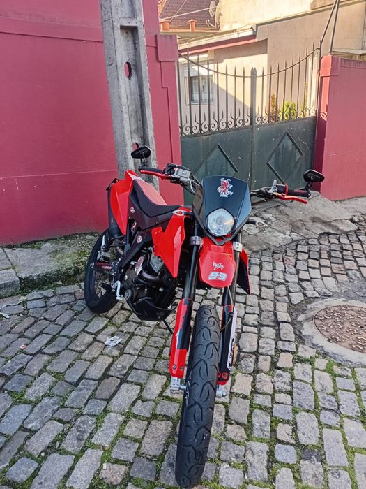 UM DSR 125 com 17mil kilometros