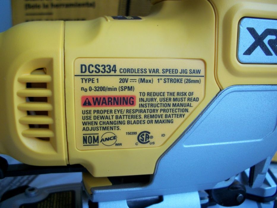 Бесщеточный аккумуляторный лобзик DeWalt DCS334B 20V