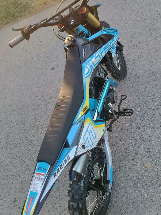 Nowy ! Cross 125