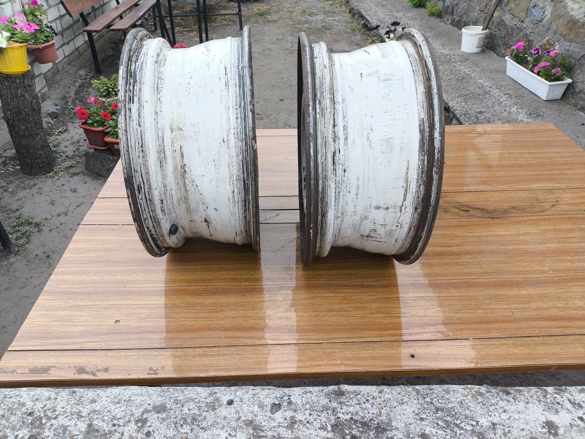 Продам диски на волгу 3110 R15