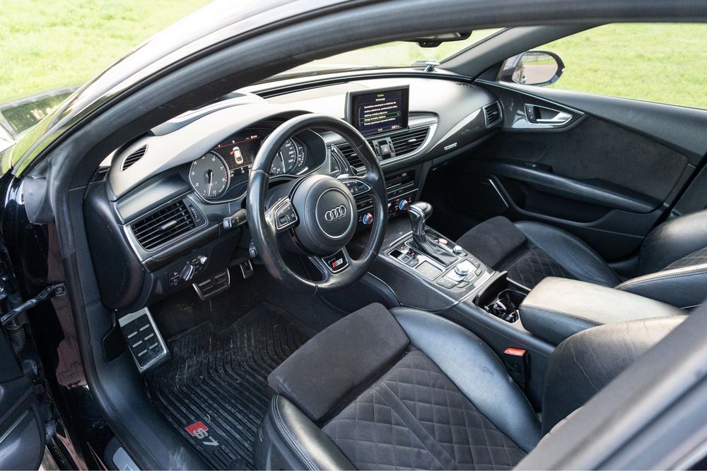 Audi s7 pneumat bangolufsen ceramika carbon 610km matrix rs body maxto