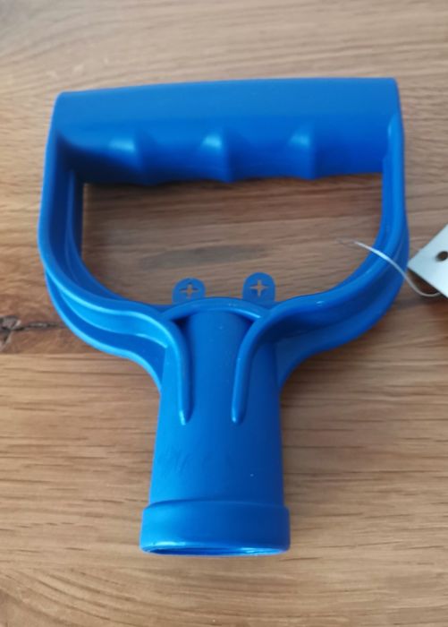 Uchwyt do narzędzi ogrodniczych