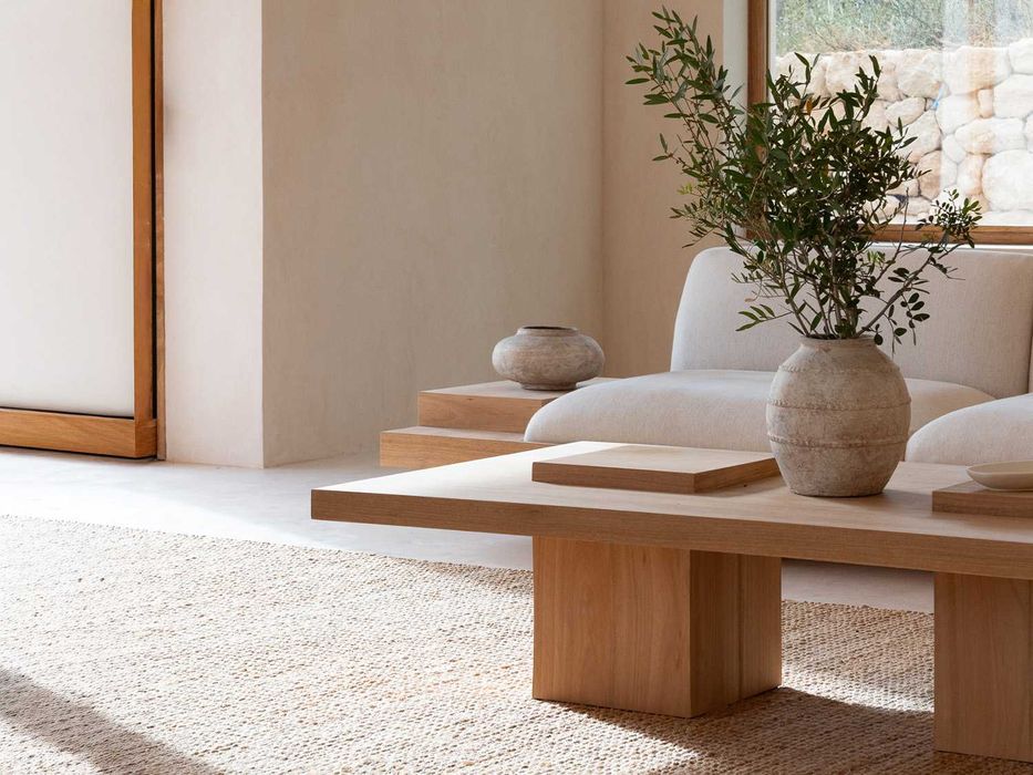 Móveis, cozinhas, mobiliário, roupeiros e planeamento á medida