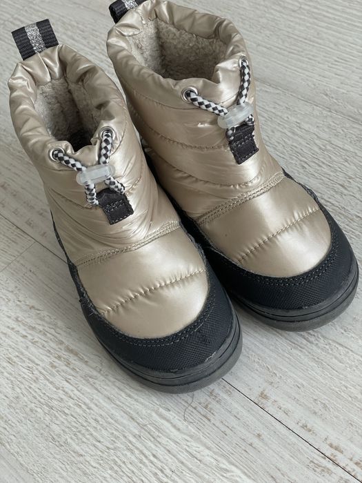 Продам next зимові чоботи дитячі