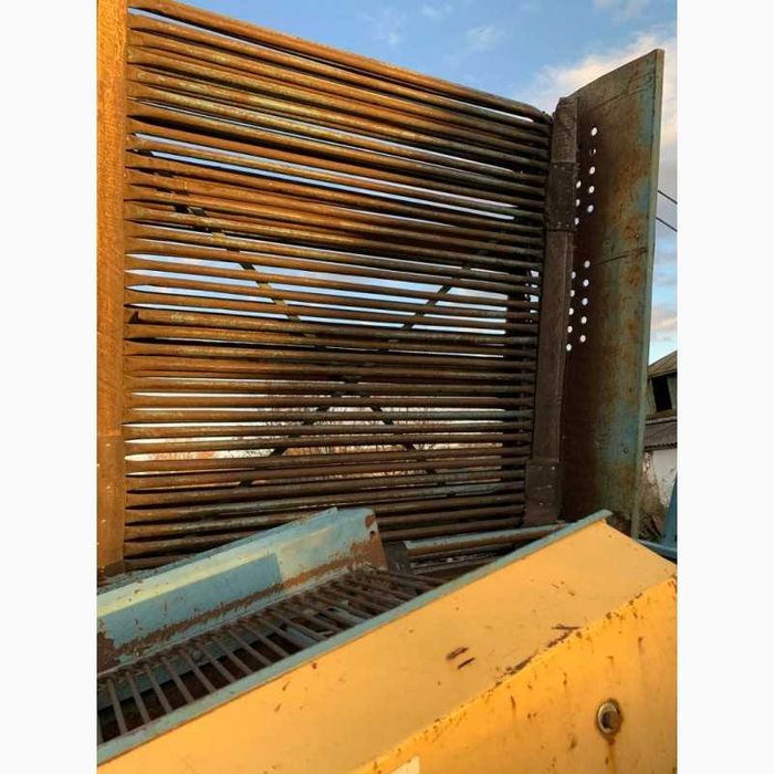 Продам картоплезбиральний ( картофелеуборочный ) комбайн Anna Z644