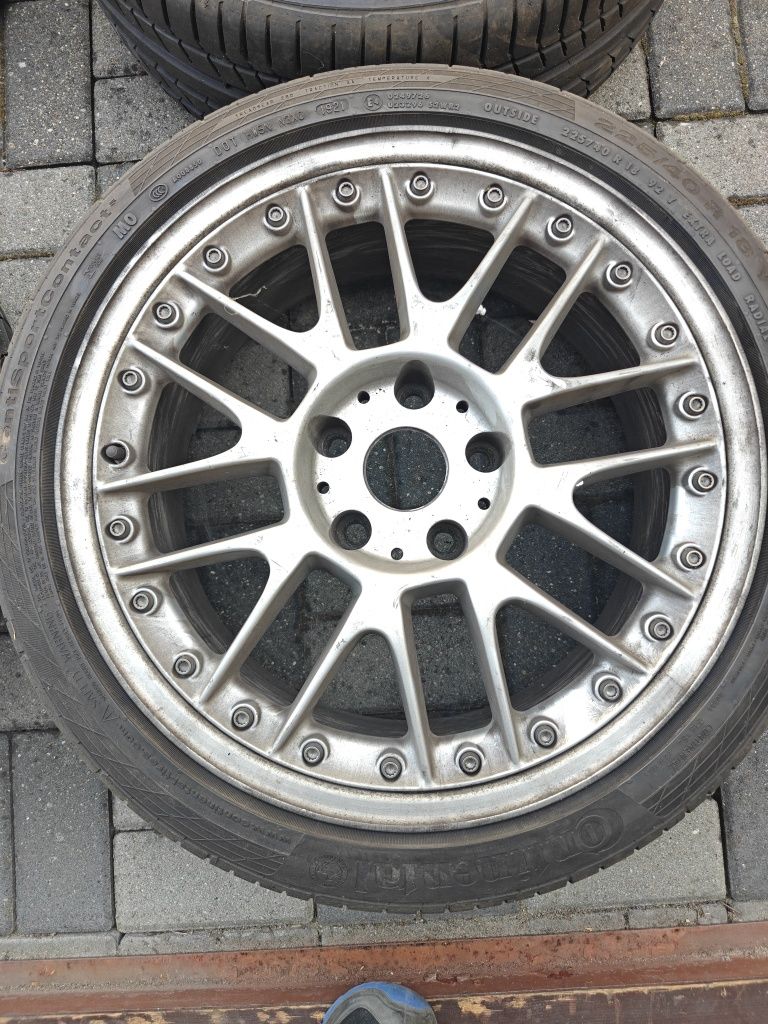 Felgi OZ RACING 8x18 ET35 5x120 2TLG