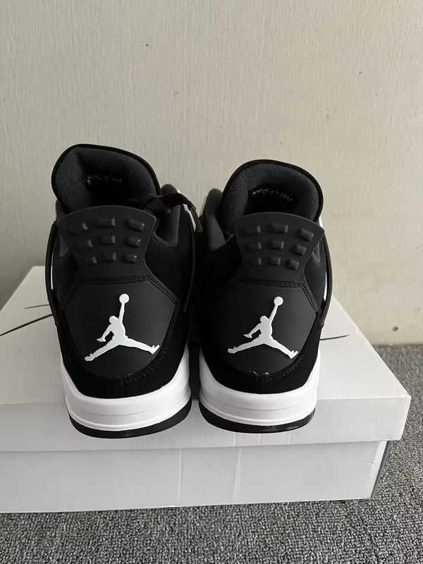 Jordan 4 Retro White Thunder EU.41