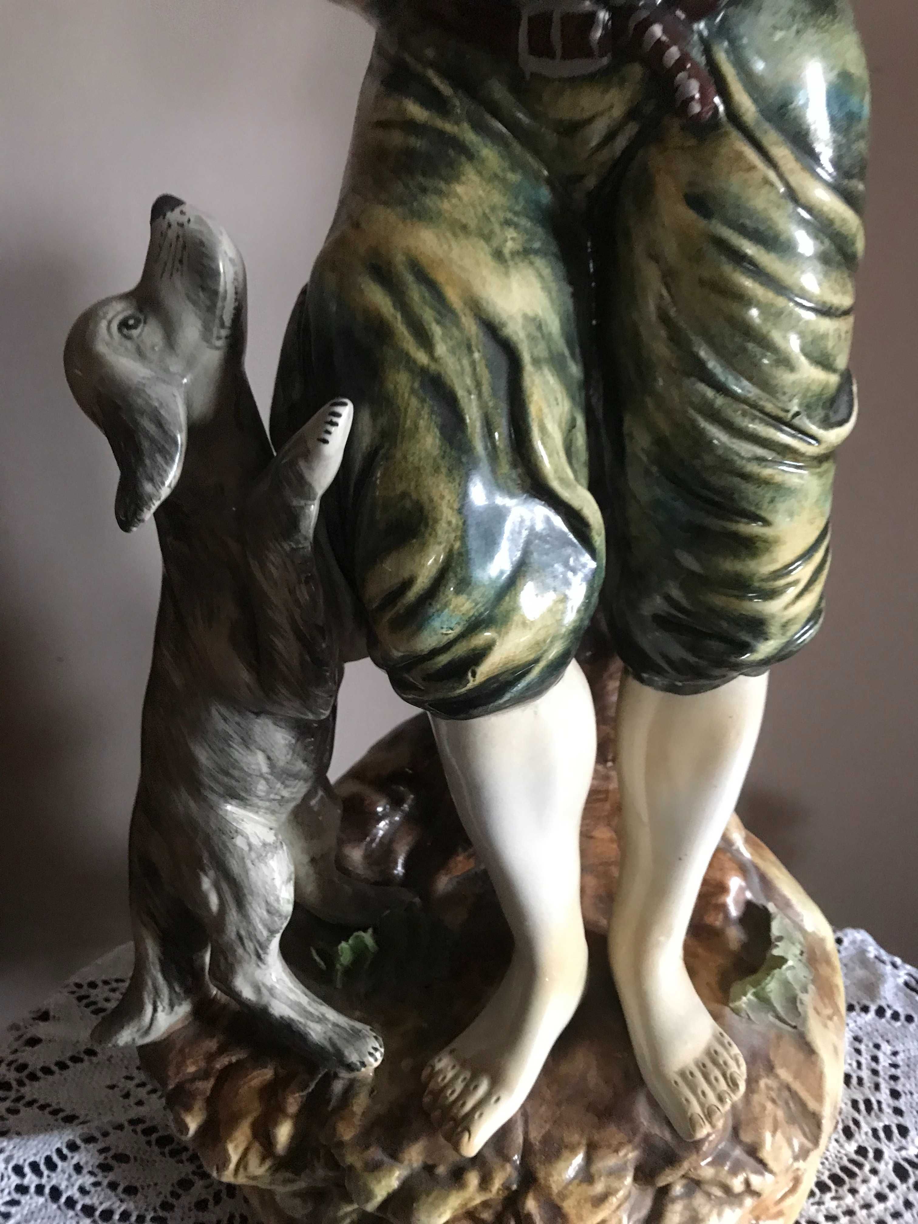 Figura dziewczynki z psem - podstawa do lampy
