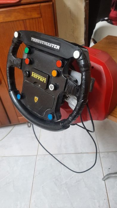 Volante Ferrari Trusthmaster F1 PS3/4/5
