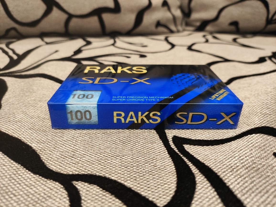 Запечатанная аудио кассета Raks SD-X 100