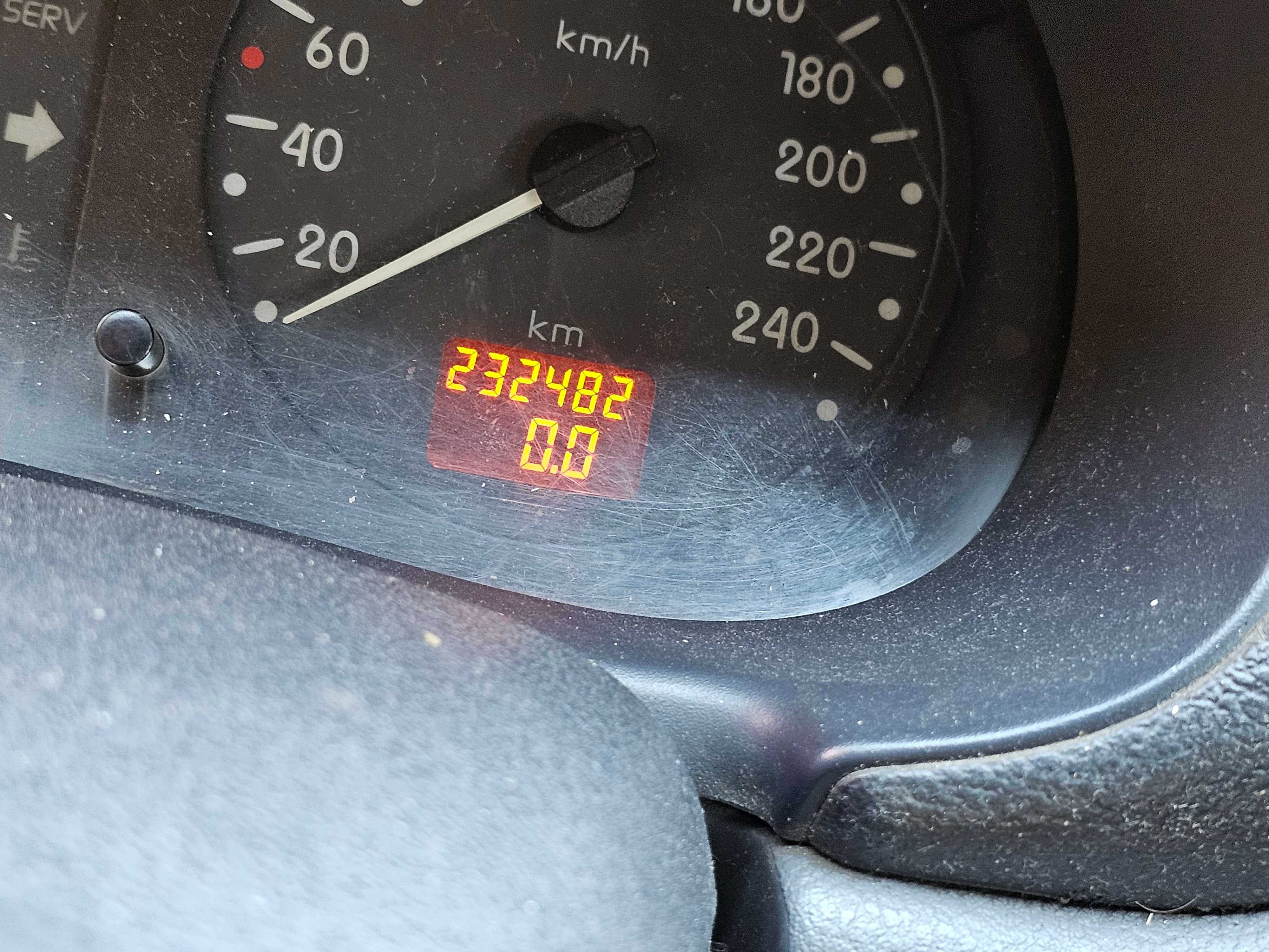 Renault Clio 2 1.2 Benzyna 1999r. Do NEGOCJACJI