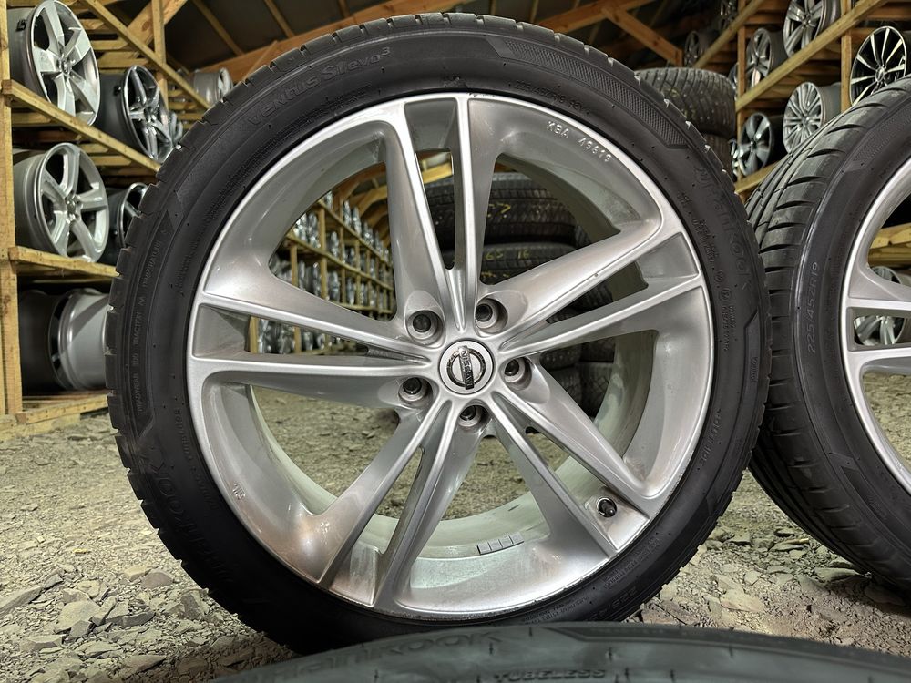 Диски Nissan 5/114.3 R19 ET40+шини літо 225/45R19 Hankook (2023рік)
