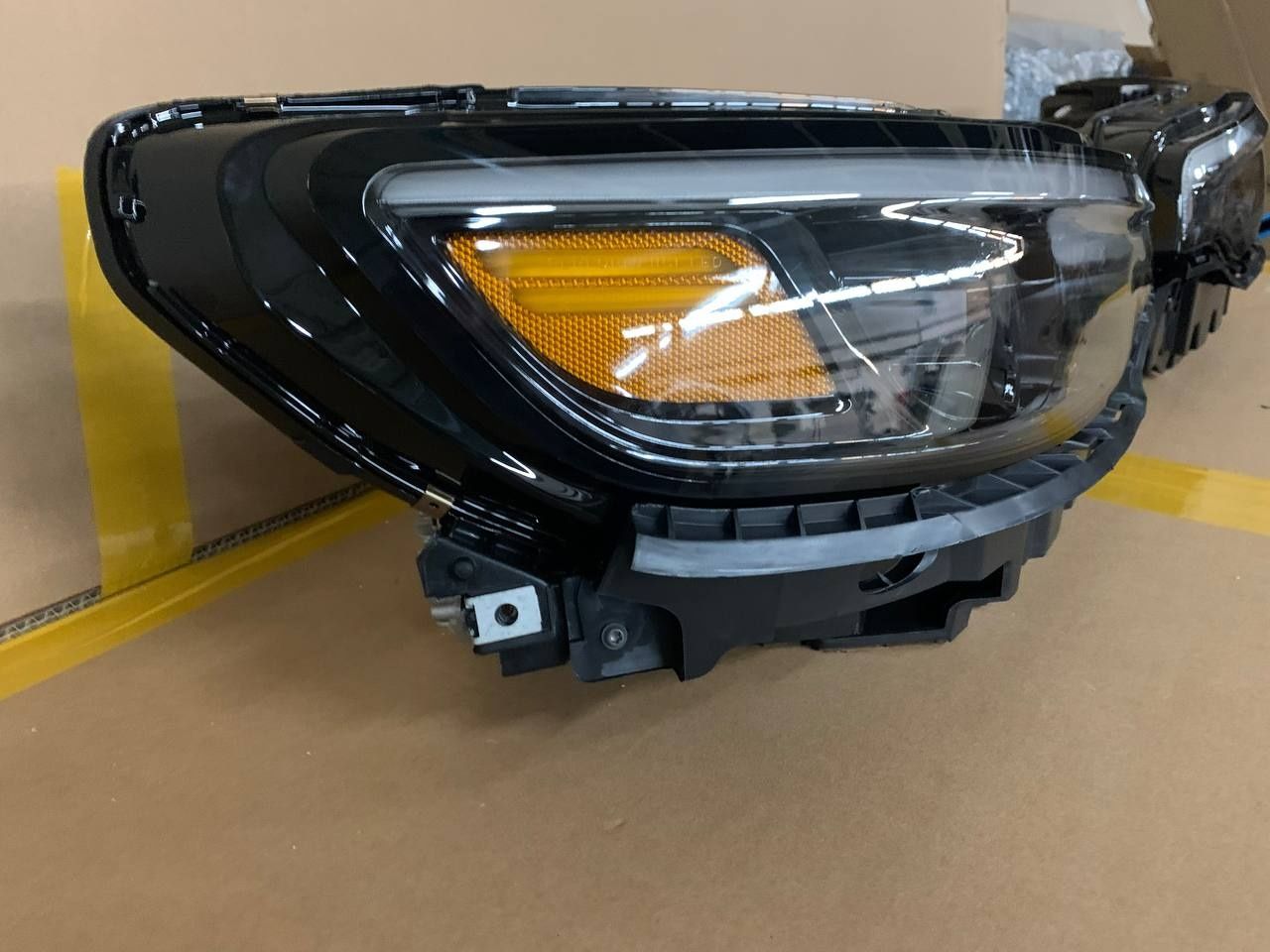 Фары LeD Jeep Cherokee 2019 2020 2021