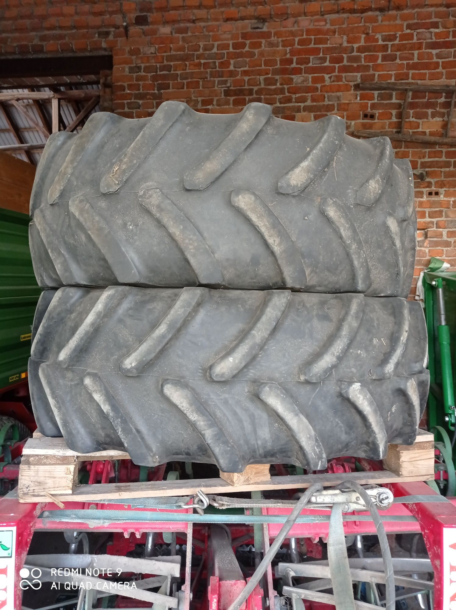 Opony Firestone 420/85 r24