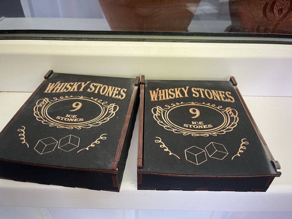 Коробочки деревяні для каменів для віскі