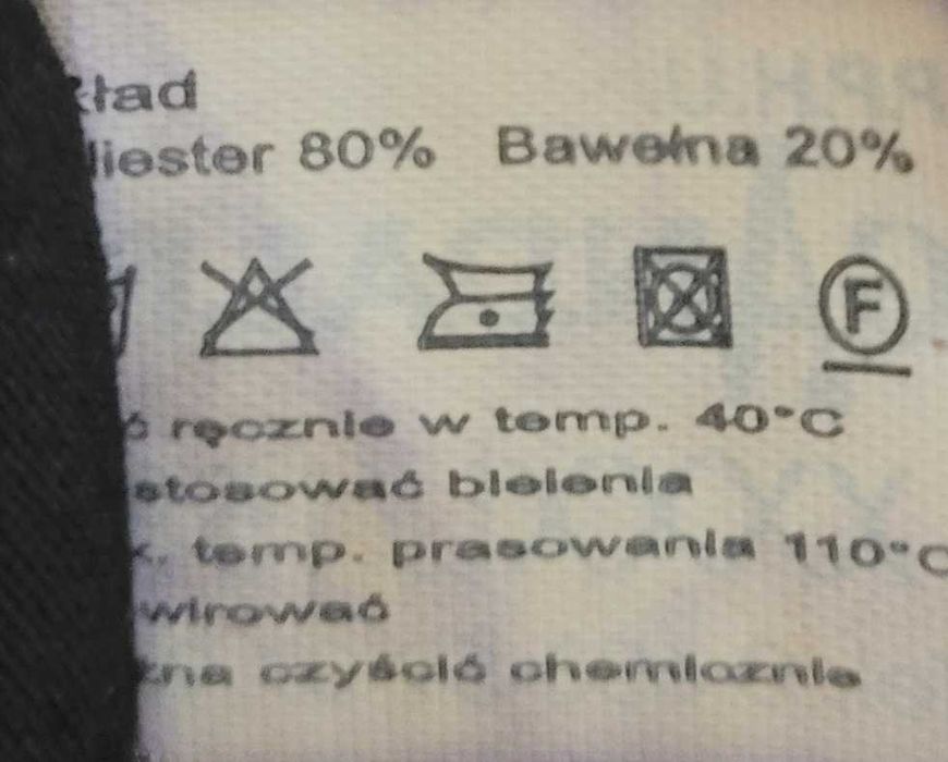 Eleganckie, nowe spodnie w kant.