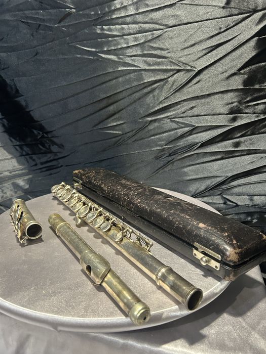 Flet Yamaha (prawdopodobnie) w etui – długość 68,5 cm – sprawny