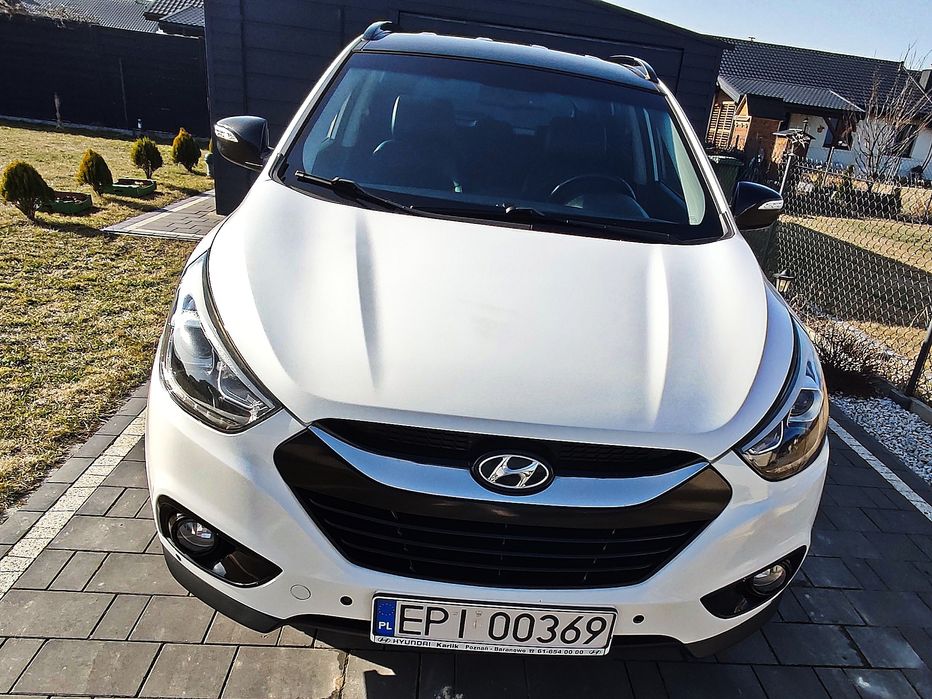 Hyundai ix35, 2.0 diesel,grzane fotele,nawigacja,czujniki parkowaniaTV