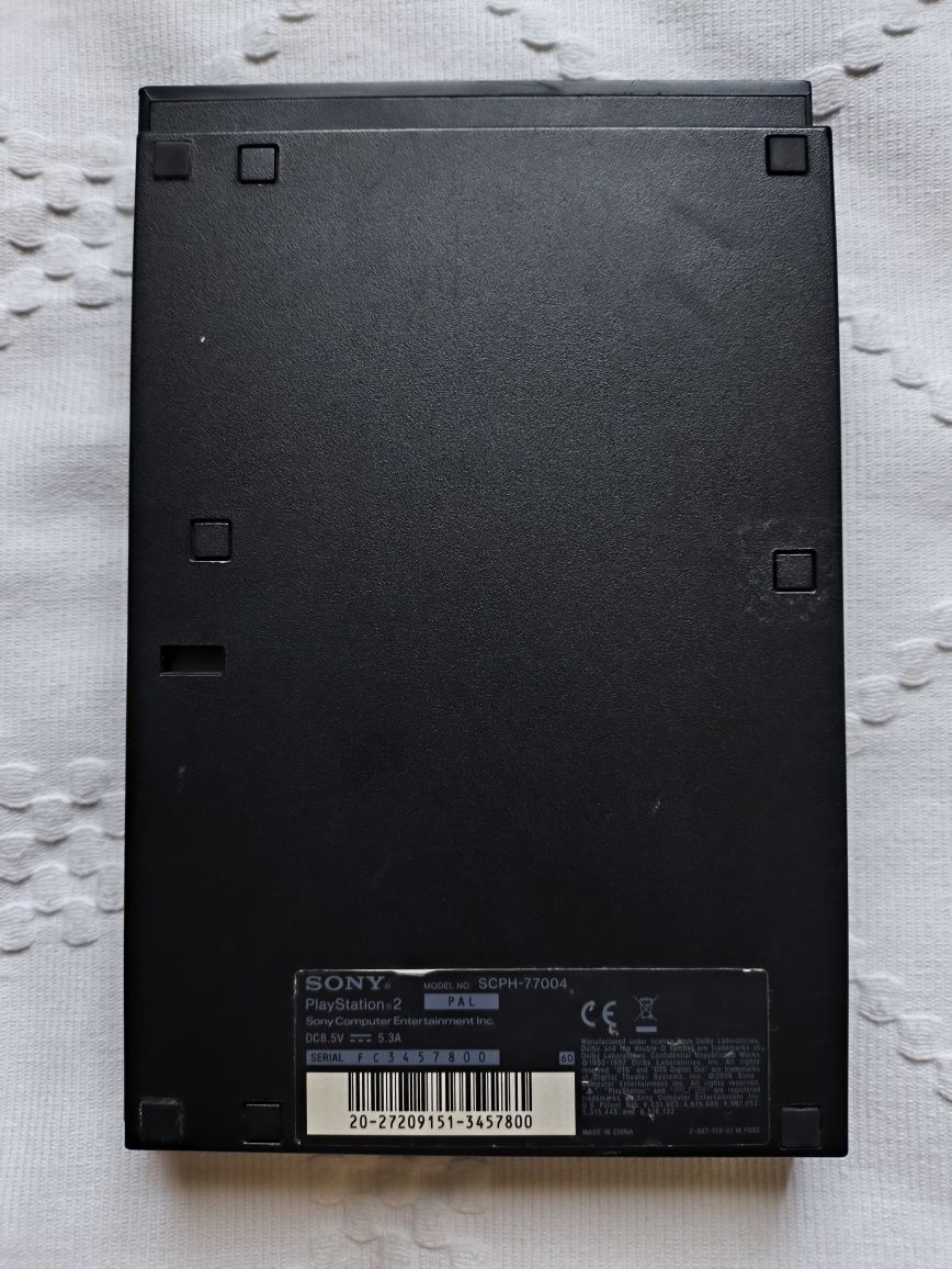 PlayStation 2 Slim (PS2) + Extras