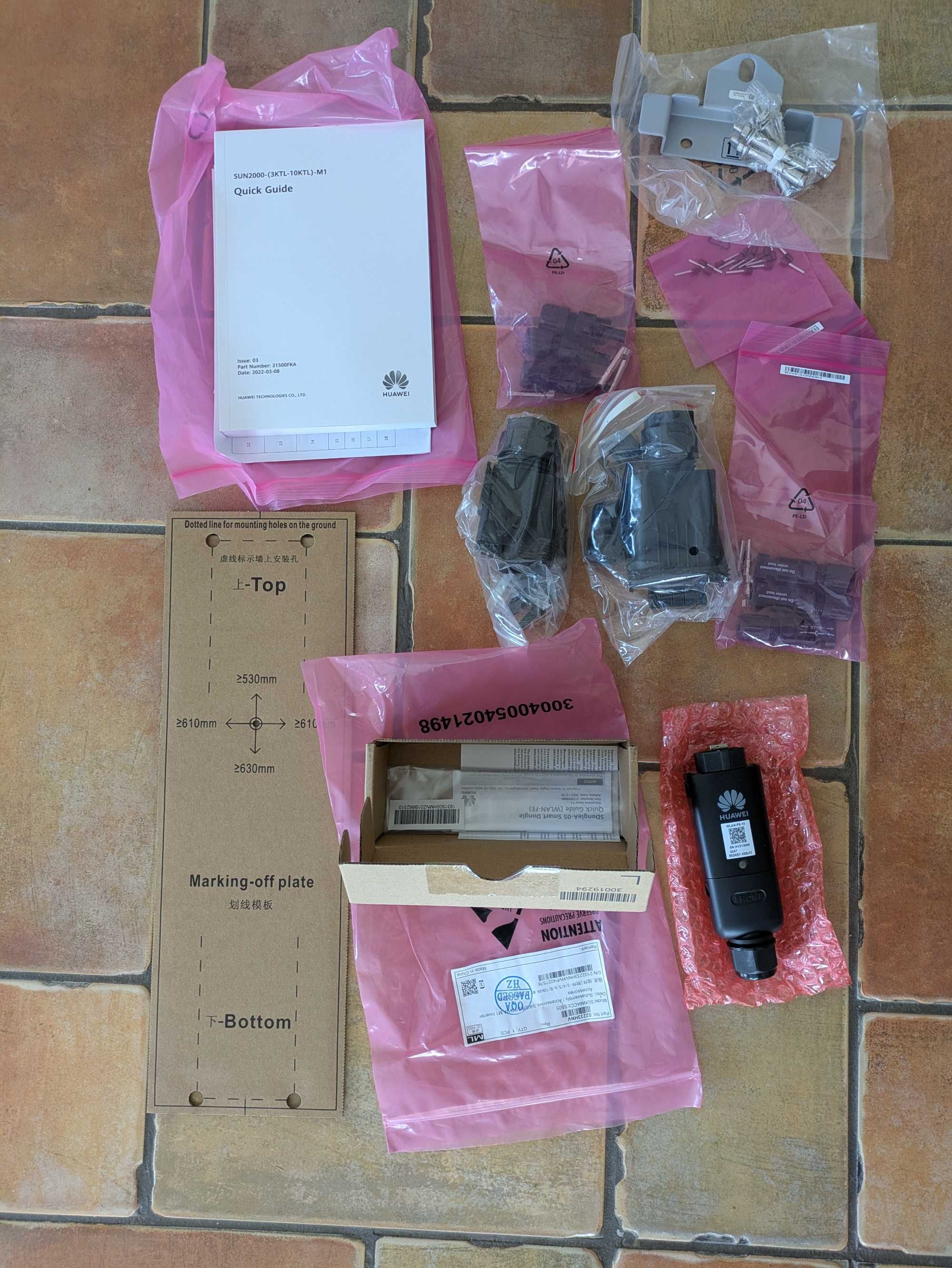 Falownik Huawei SUN2000-6KTL-M1 - moc 6kW Wi-Fi, trójfazowy, dongle