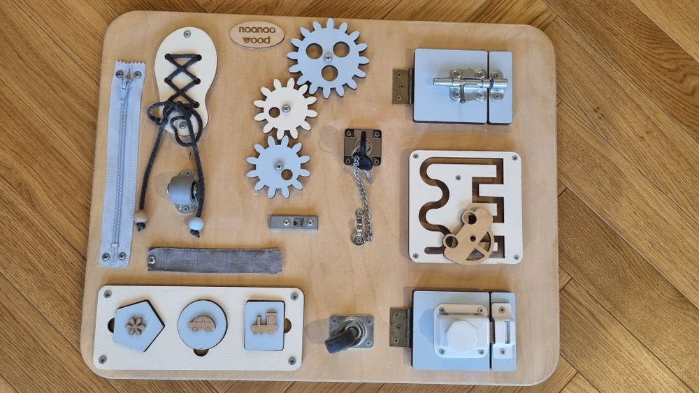 Tablica edukacyjna dla dziecka