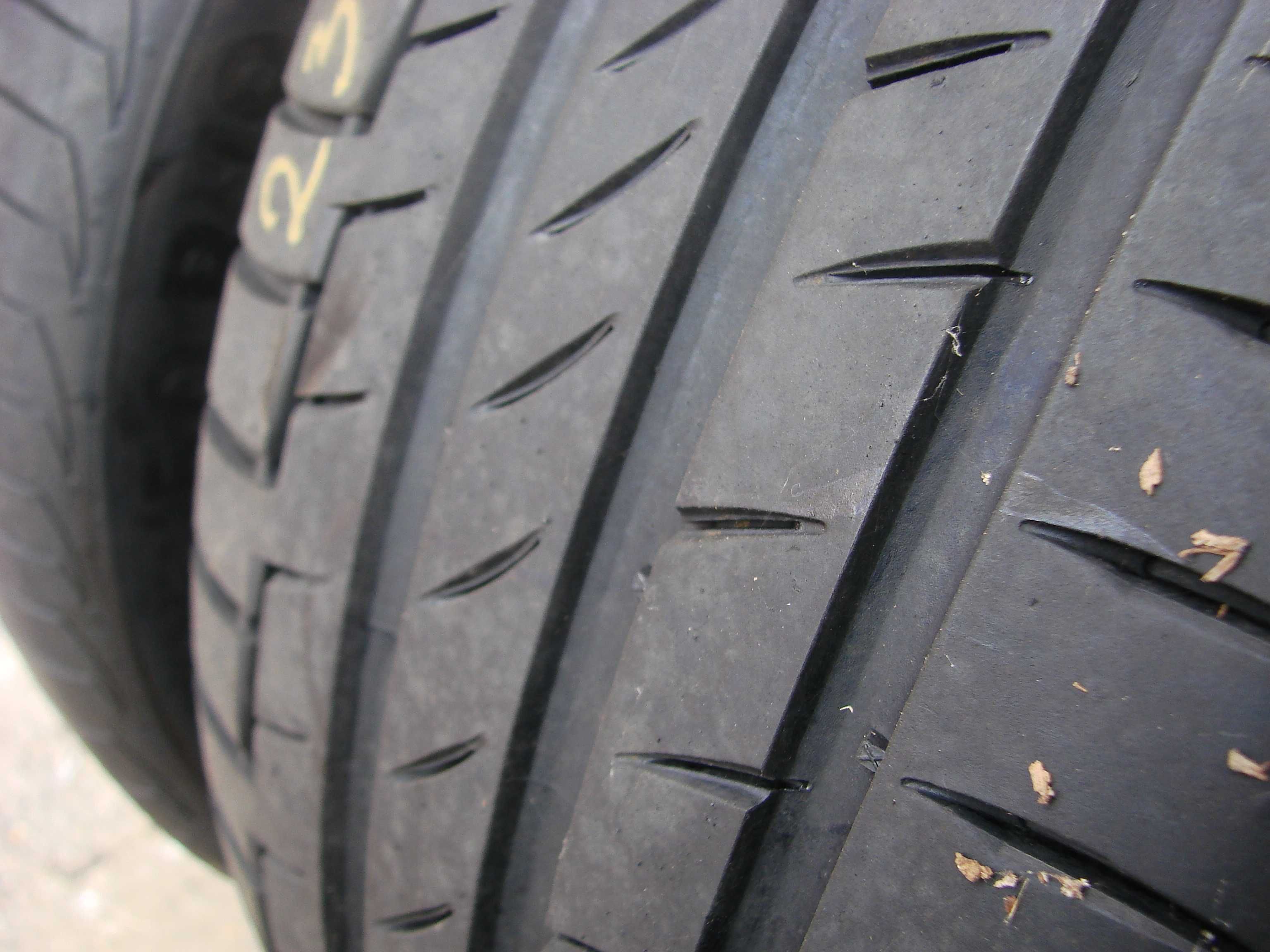 235 50 r 19 Continental 235/50/19