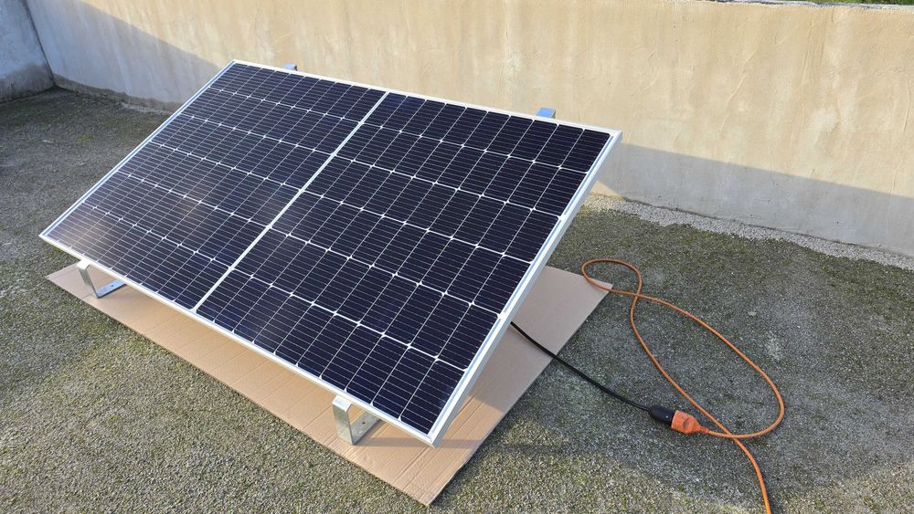 Kit solar autoconsumo 375W - painel, estrutura, microinversor