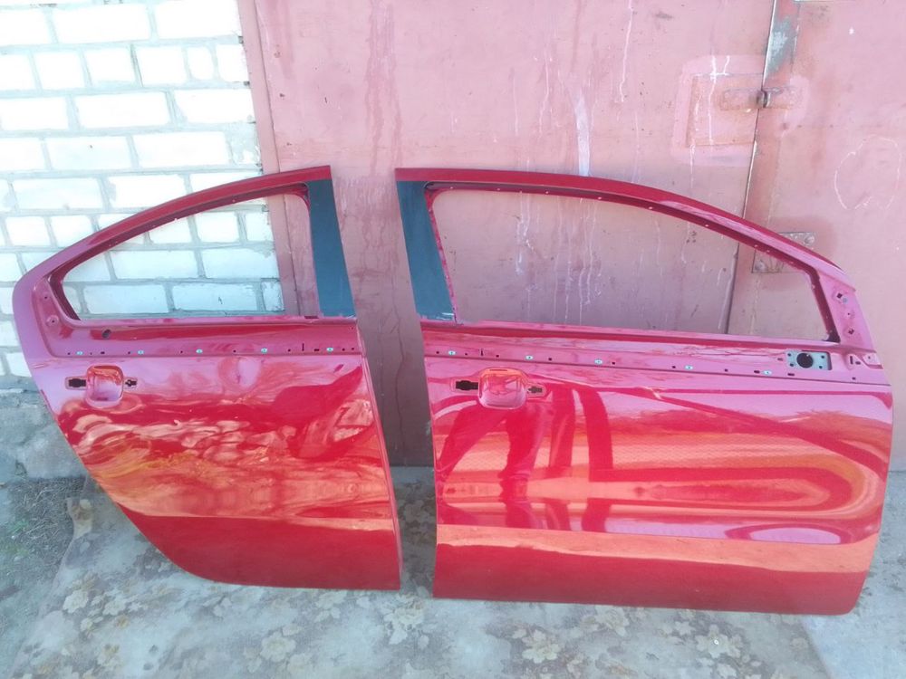Chevrolet Volt 1 двери правые праві двері, передние двери правые,
