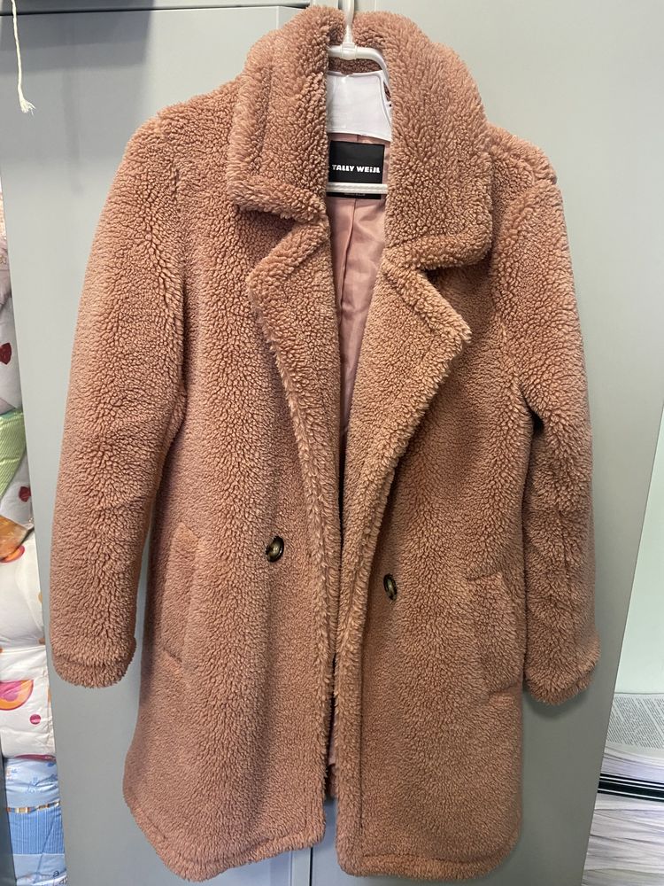 Продам женское пальто плюшевое Tally Weijl