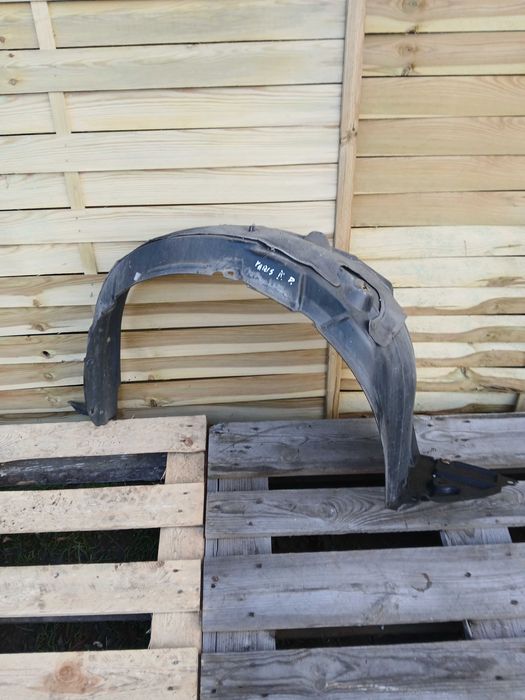 Nadkole prawe prawy przod Toyota Yaris II 06-11r oryginalne