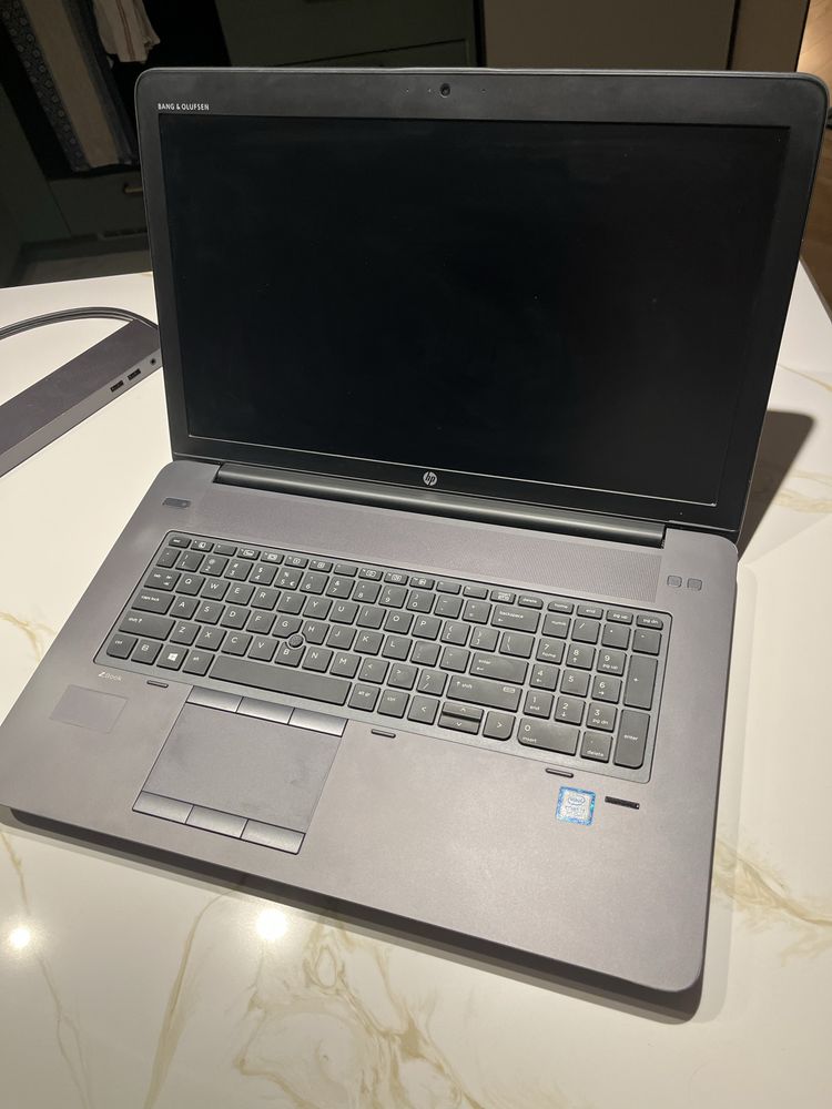 Laptop HP Zbook G4 17 i7 16GB 256GB 2,8 GHz
