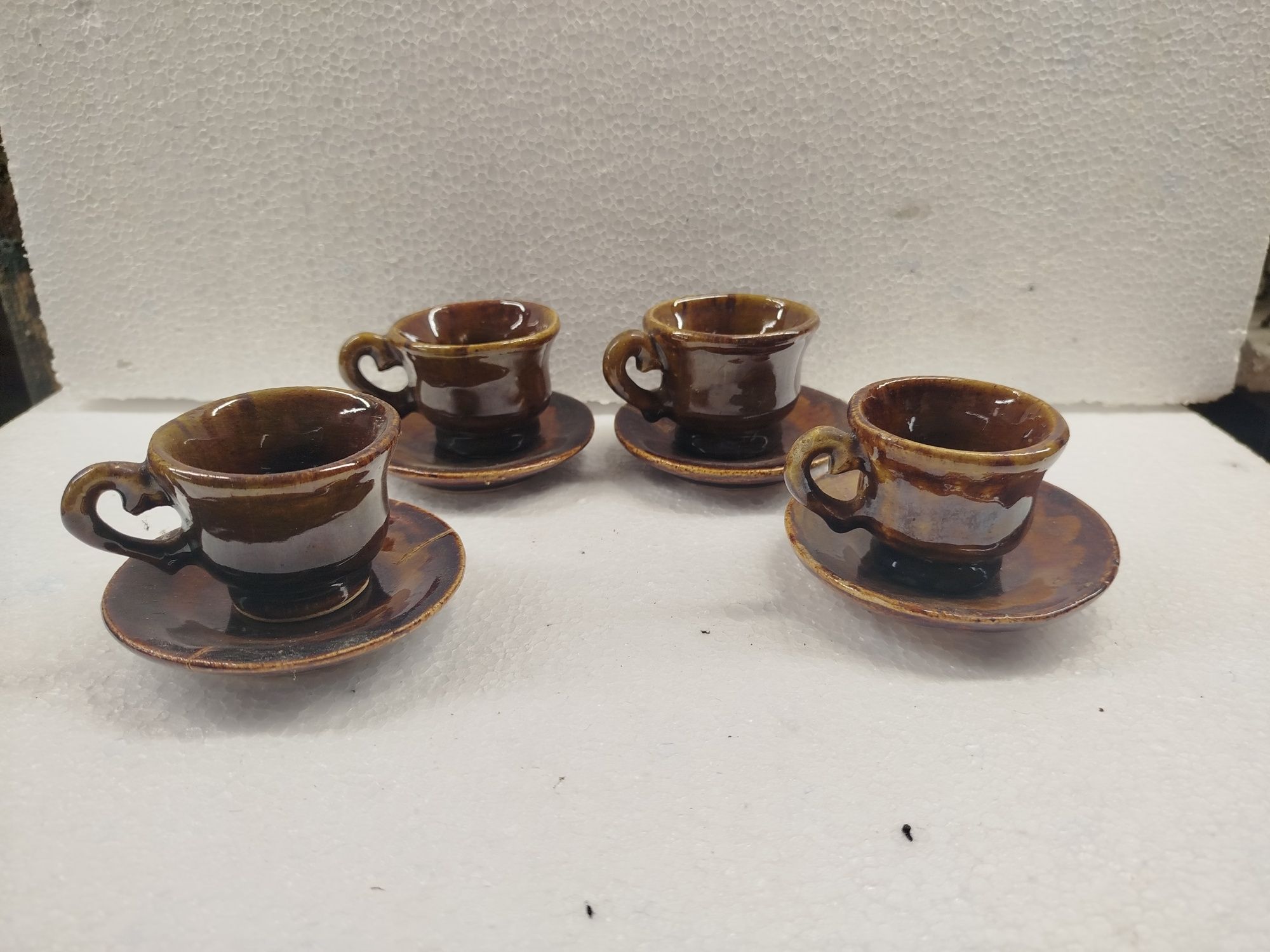Filiżanki malutkie do espresso kolekcja ceramiki dawne lata