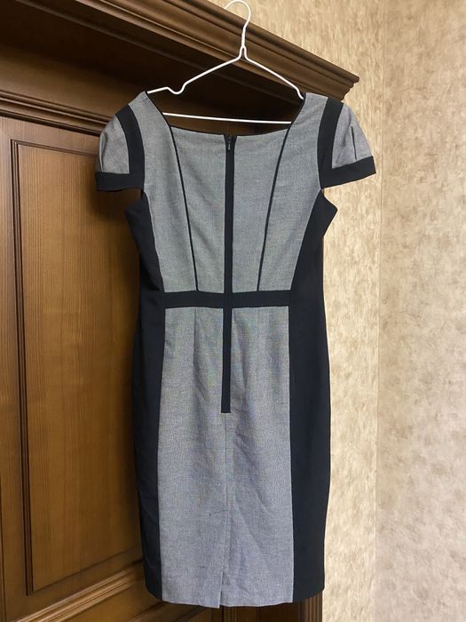 Продам женское платье