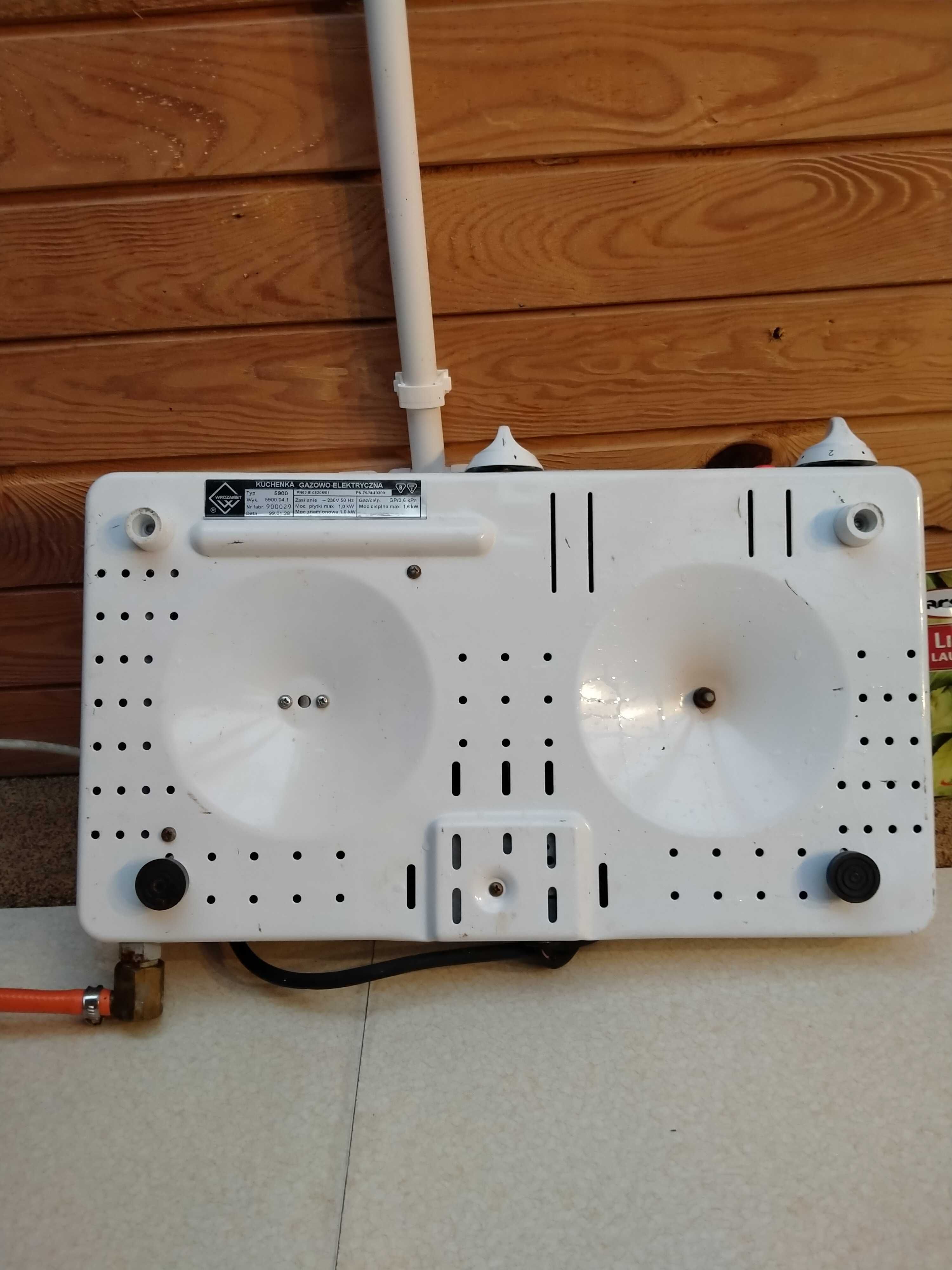 Kuchenka gazowa i elektryczna nablatowa turystyczna