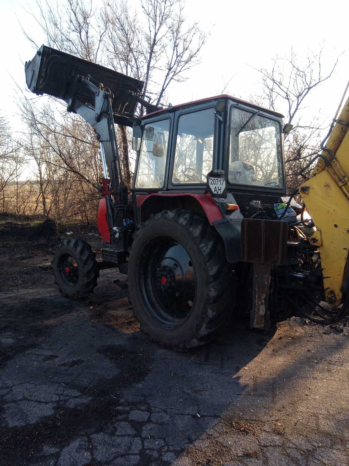 Продам экскаватор погрузчик юмз80