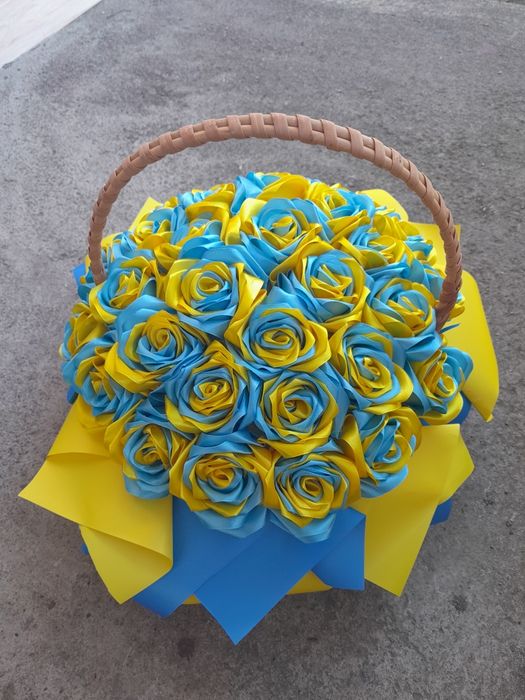 Букет з атласних стрічок для Героя