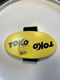 Щетка Toko Base Brush oval Nylon