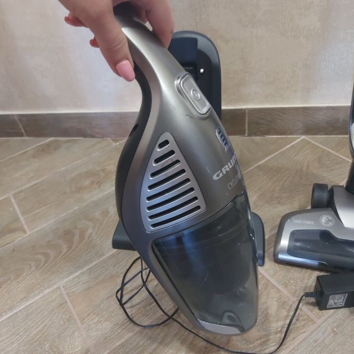 Акумуляторний пилосос Grundig, Німеччина