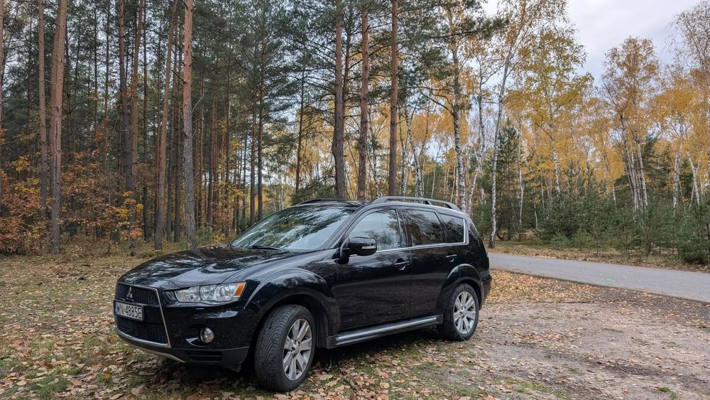 Mitsubishi Outlander Mitsubishi Outlander 2.4 170km Automat LPG ,4x4, 7-osobowy, skóra, hak