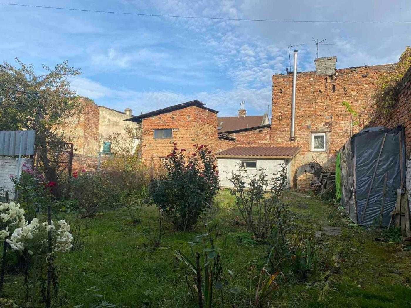 Продаж будинку, вулиця Липинського