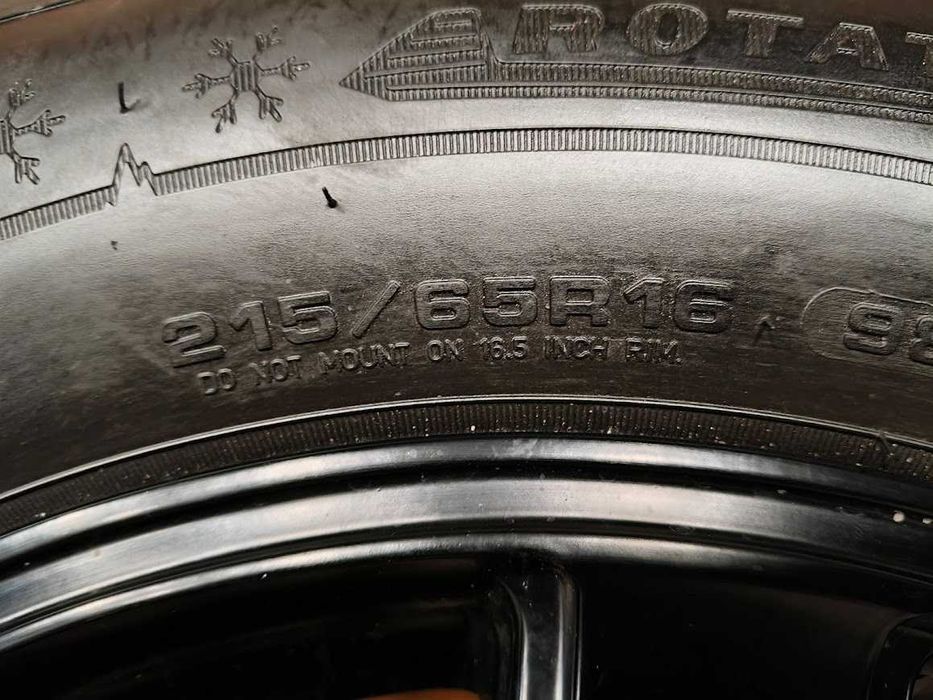 Koła zimowe  215/65/R16   z czujnikami Nissan Qashqai, Dacia Duster
