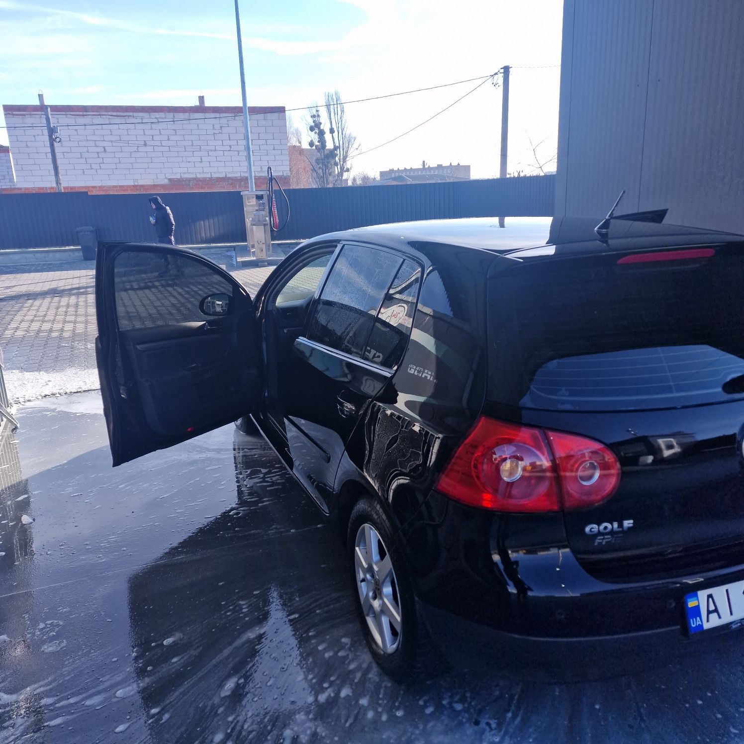 Продать автомобиль golf5